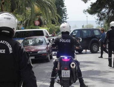 Η ελληνική αστυνομία παραδέχεται τις «τρύπες στον συντονισμό» της ληστείας στο Π.Φάληρο